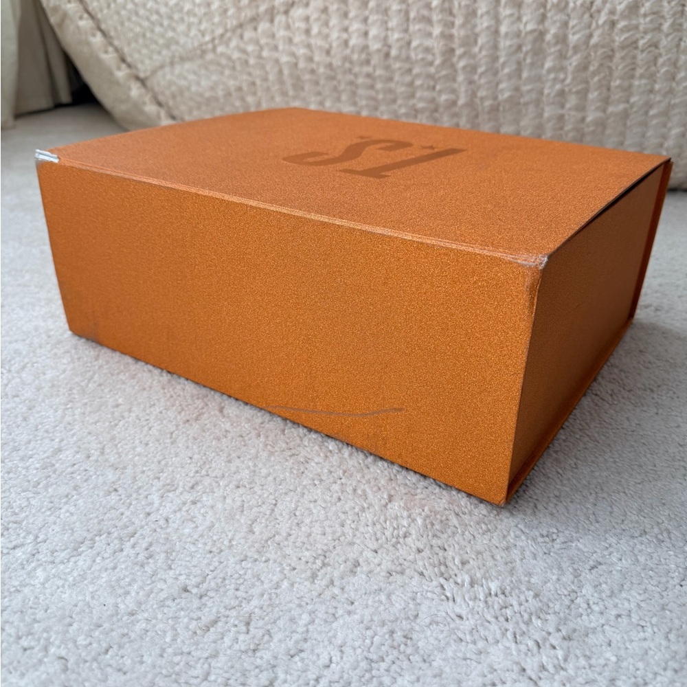 Taylor Swift’s “The Life of a Showgirl” Orange Cardigan Box Set MD/LG - Picture 14 of 16